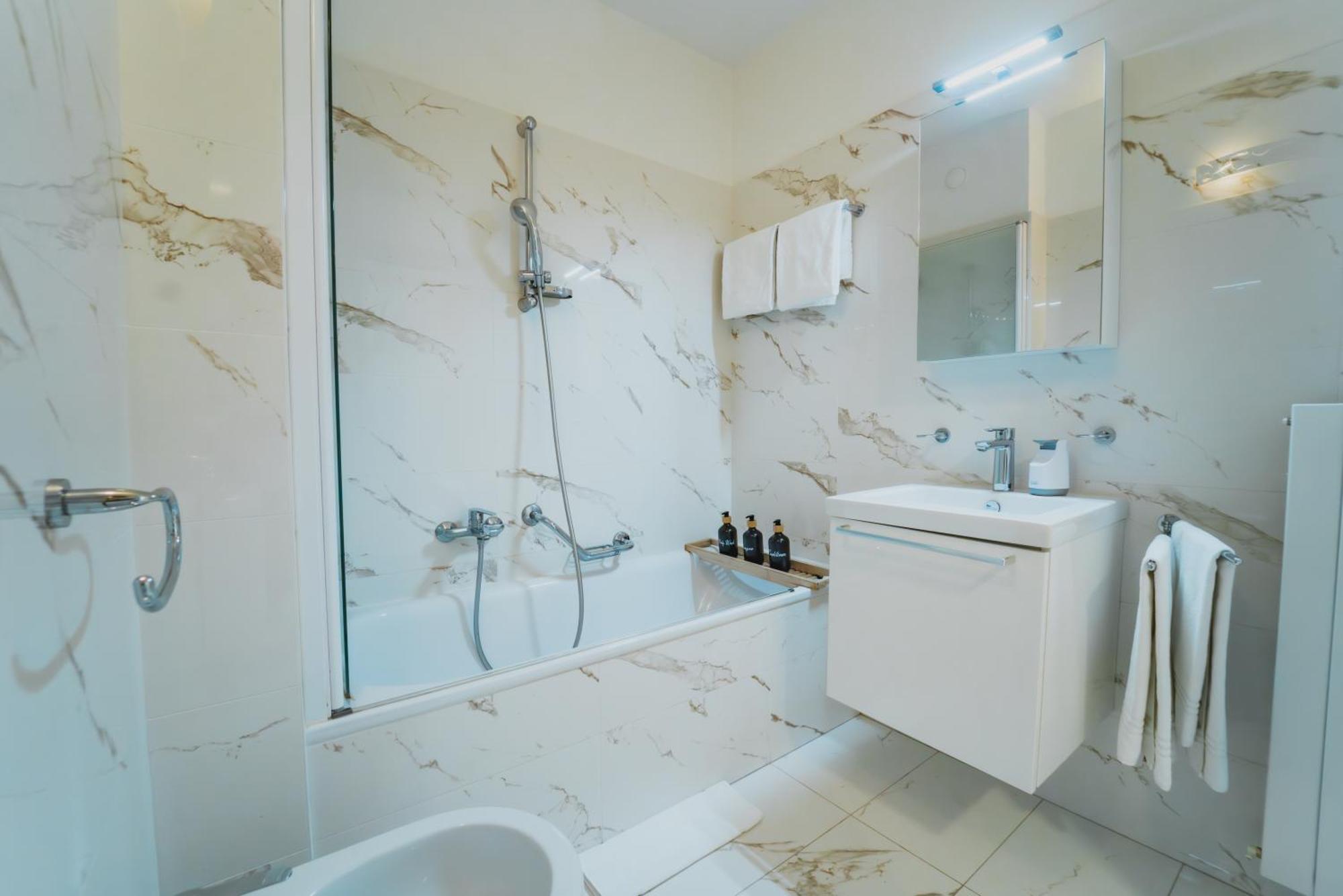 Tessa&Aurora - Incredible Lake View & Pool With Parking Lugano Exterior photo